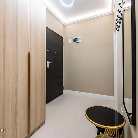 Appartement Plaza 79 *