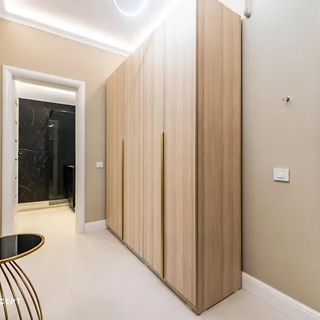 Apartament Plaza 79